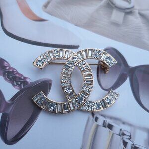 Women Metal Gold Crystals Brooch Pin Casual Formal Accessory Jewelry Gift